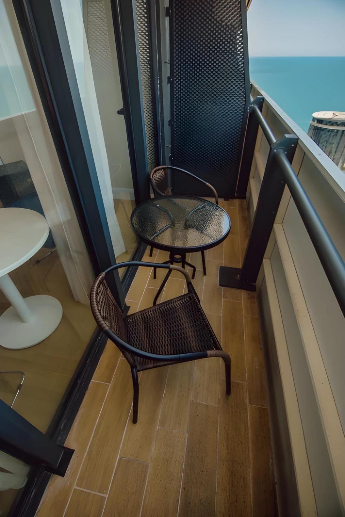 Suites Orbi City Aparthotel Батуми Экстерьер фото